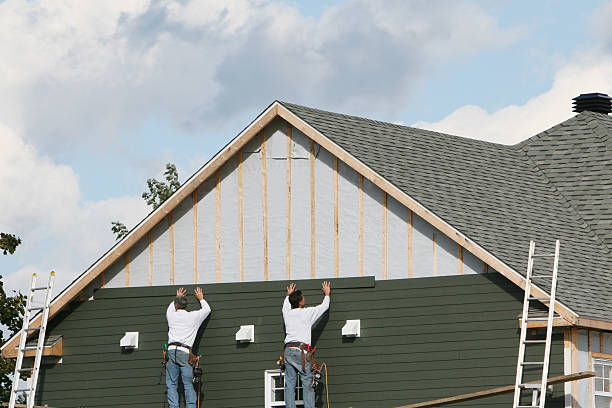 Professional Vinyl Siding technician working in Orbisonia, PA